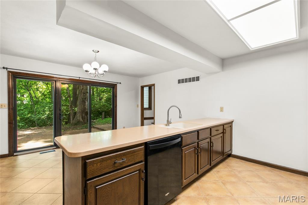 7 Deer Run O'Fallon, IL 62269 - Photo 18 of 49