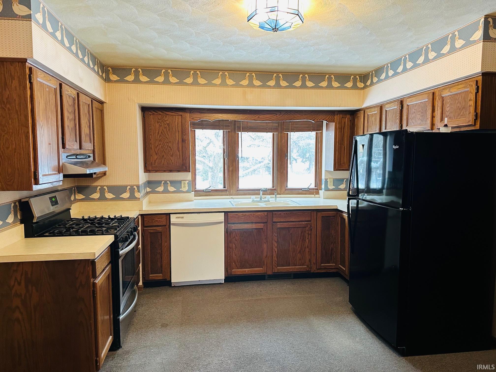 2486 East 375 North Rochester, IN 46975 - Photo 8 of 21