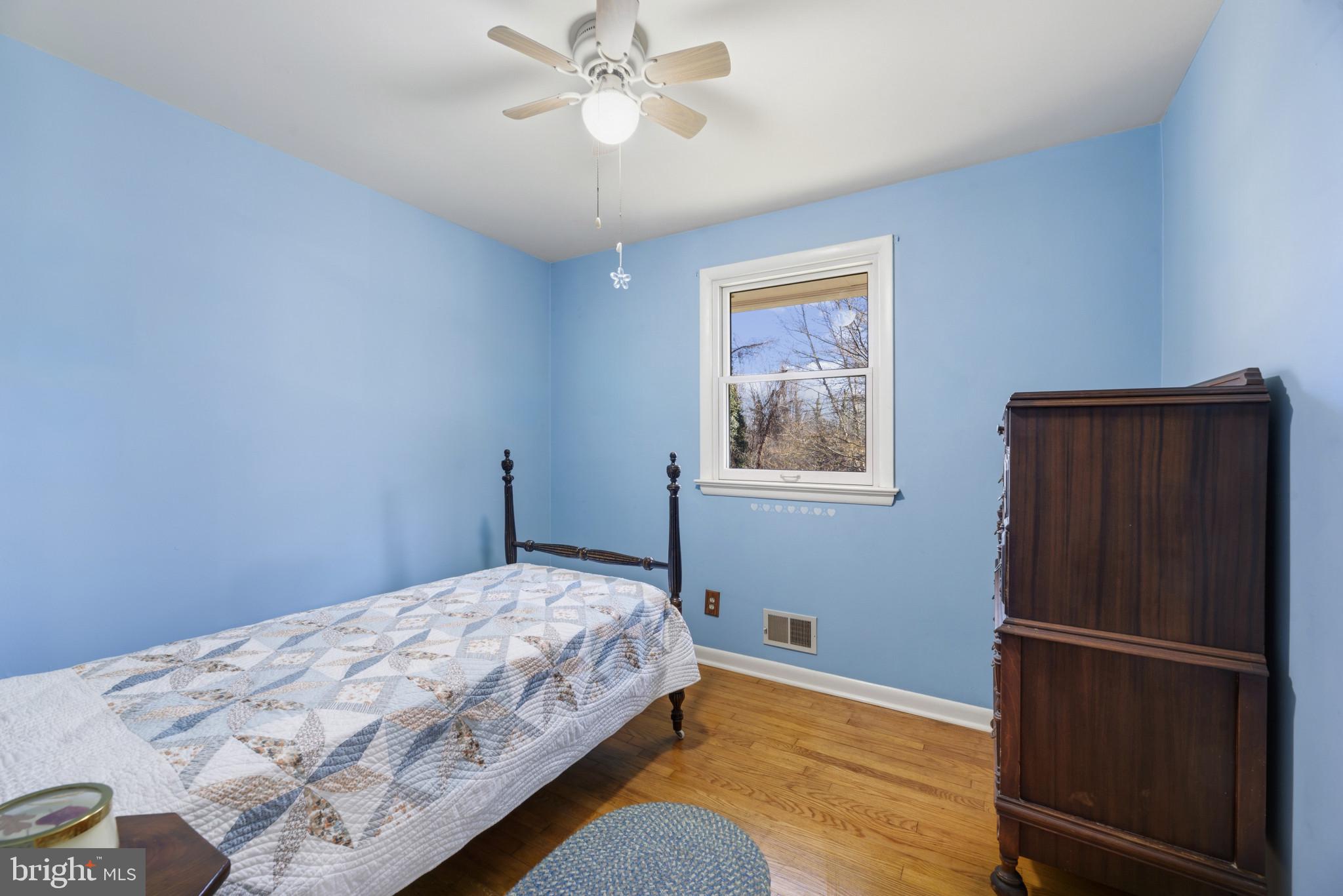2019 Valley Road Annapolis, MD 21401 - Photo 19 of 42 a bedroom with a bed and a window