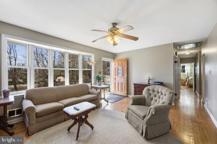2019 Valley Road Annapolis, MD 21401 - Photo 3 of 42 a living room with furniture and a large window