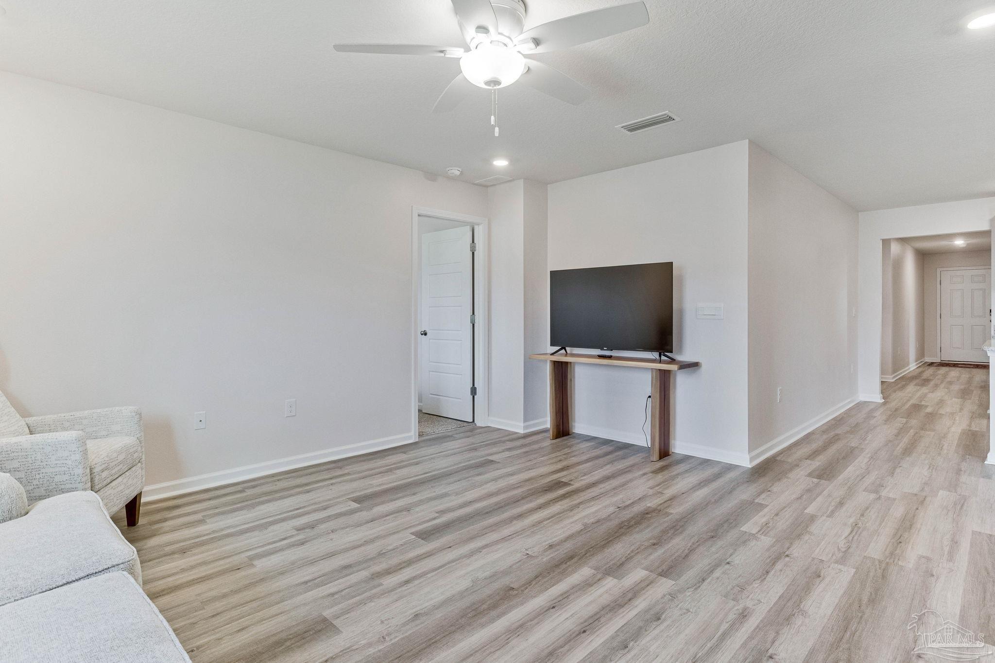 9763 MilleeLoop Loop Pensacola, FL 32526 - Photo 19 of 60 Gallery Image 19