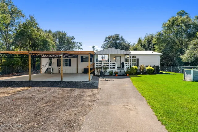 $289,000 | 4318 Crystal Lake Drive, Chipley, FL 32428