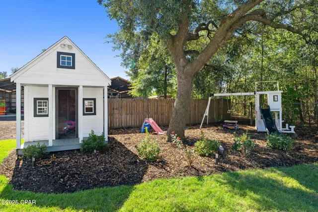 $289,000 | 4318 Crystal Lake Drive, Chipley, FL 32428