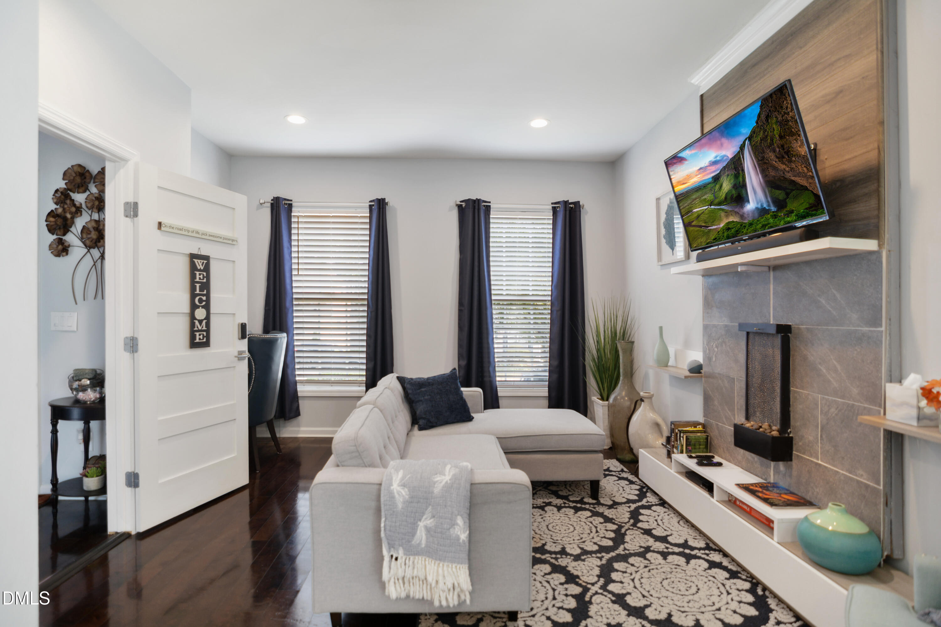 196 Mickleson Ridge Drive Raleigh, NC 27603 - Photo 3 of 26 03