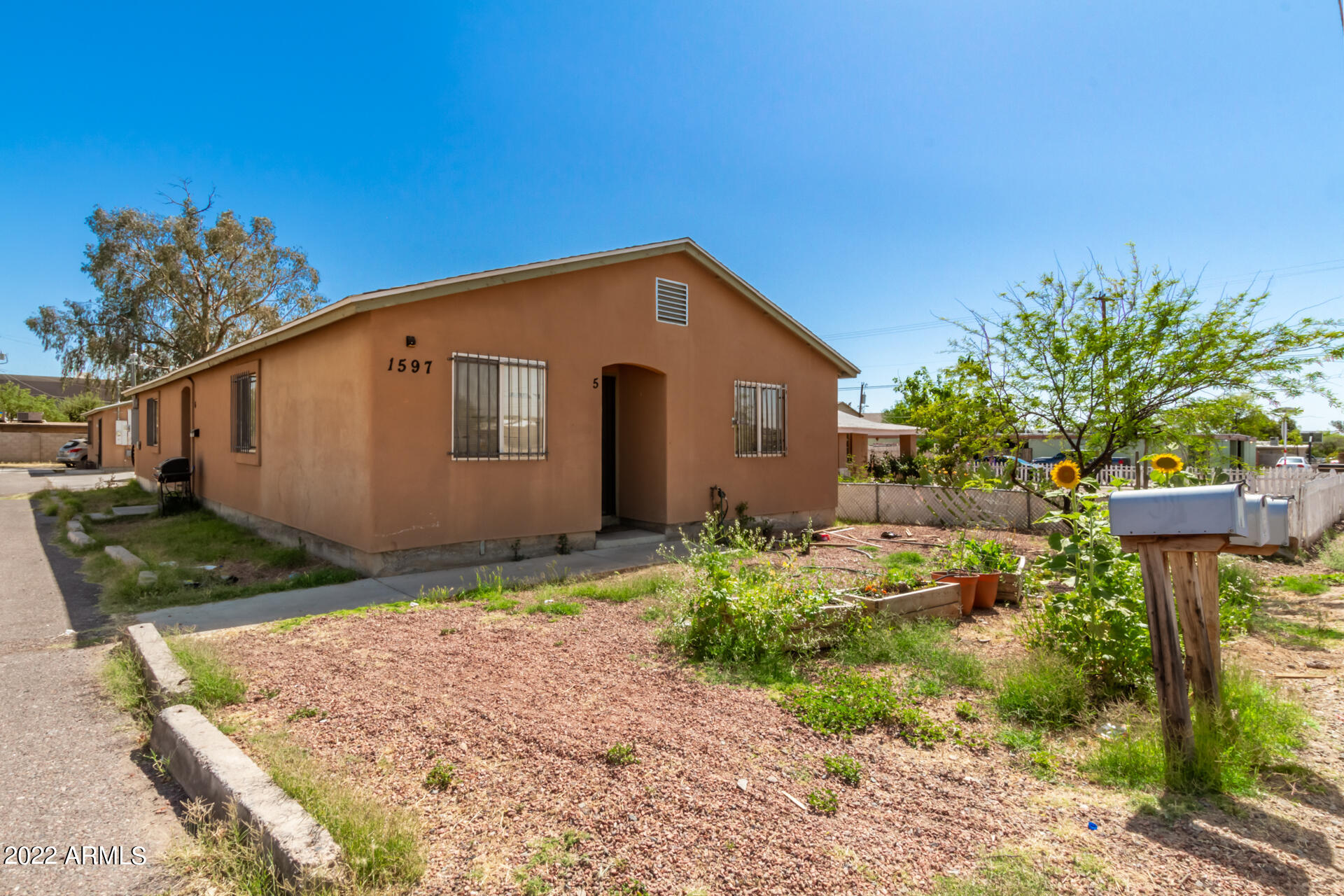1597 West Mountain View Road Phoenix, AZ 85021 - Photo 21 of 34 21-Mountain View