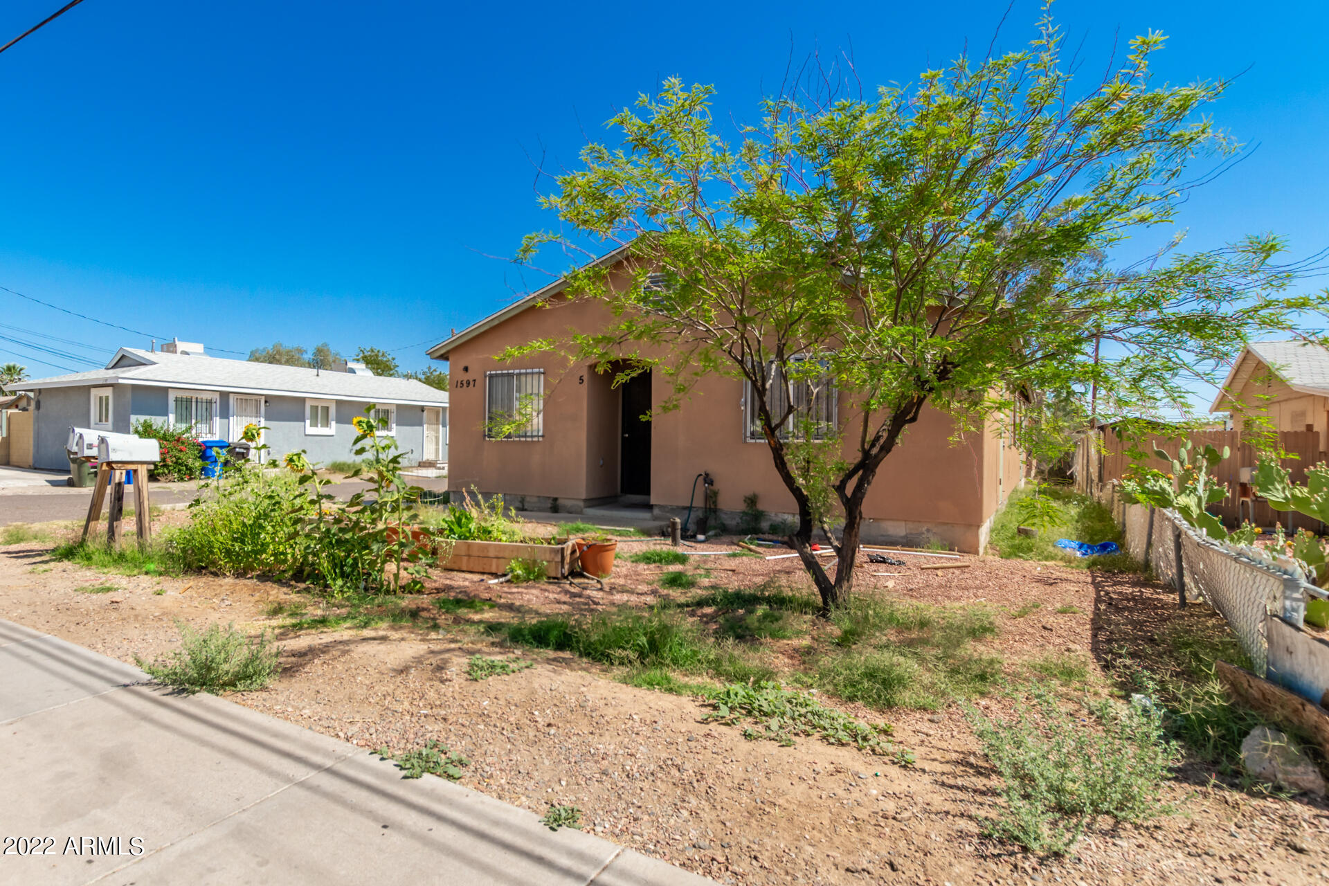 1597 West Mountain View Road Phoenix, AZ 85021 - Photo 22 of 34 22-Mountain View