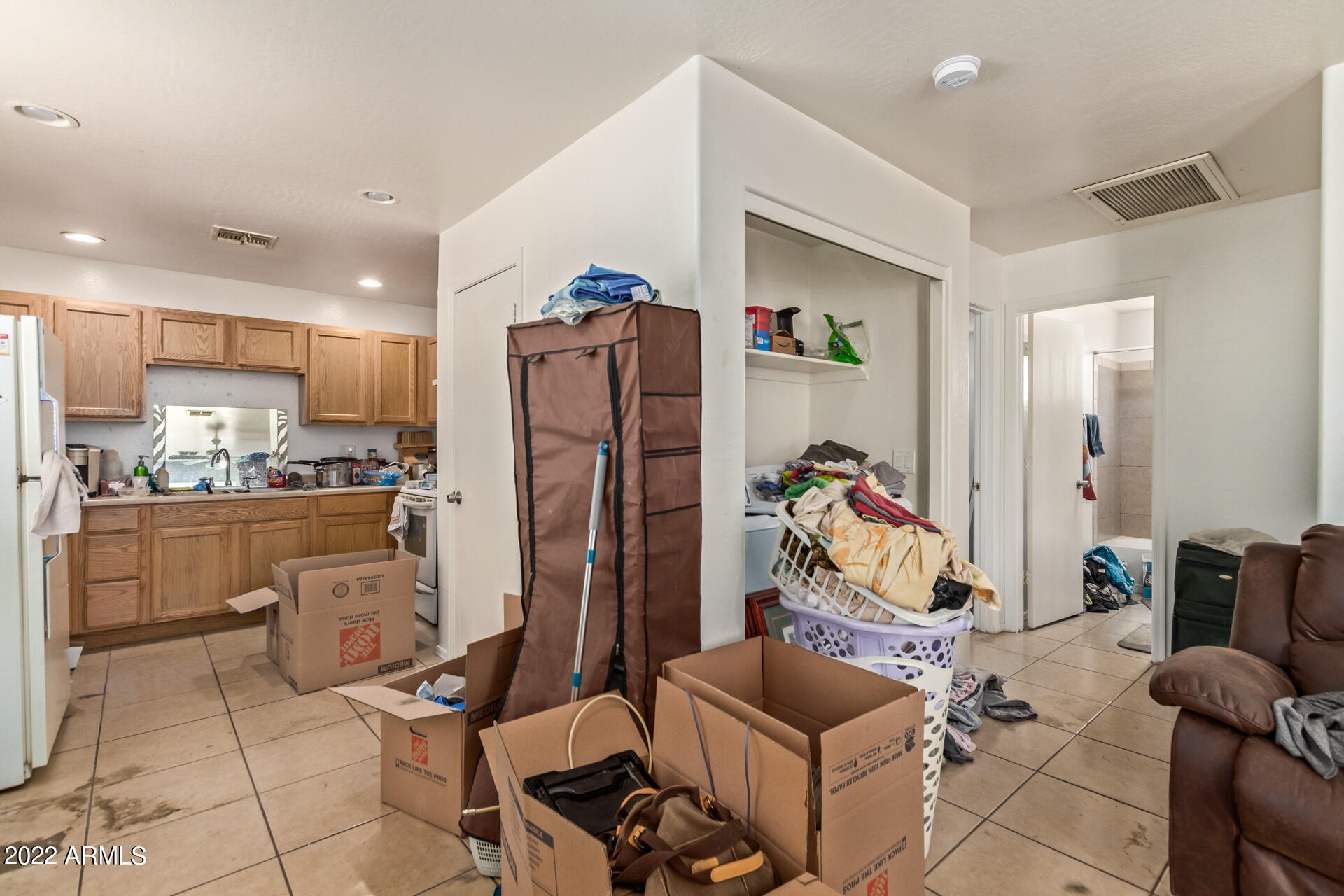 1597 West Mountain View Road Phoenix, AZ 85021 - Photo 9 of 34 09-Mountain View