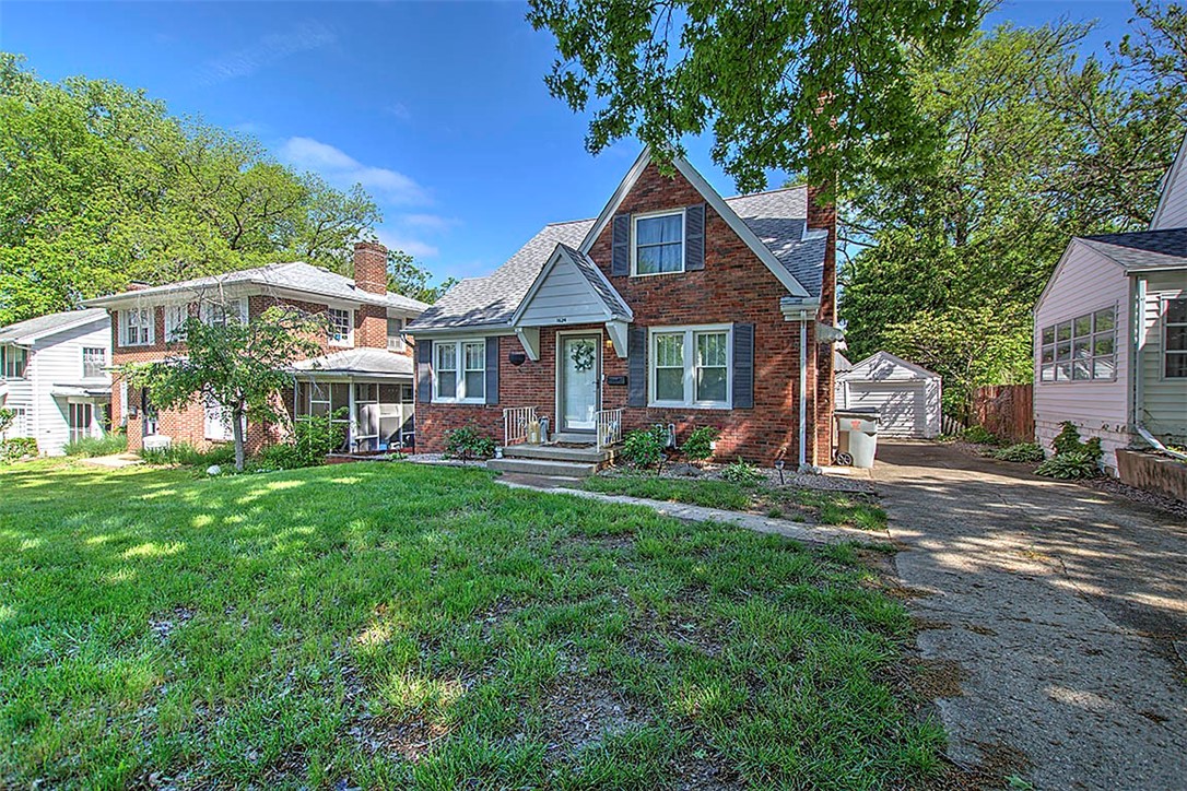 1624 West Forest Avenue Decatur, IL 62522 - Photo 5 of 23 Gallery Image 5