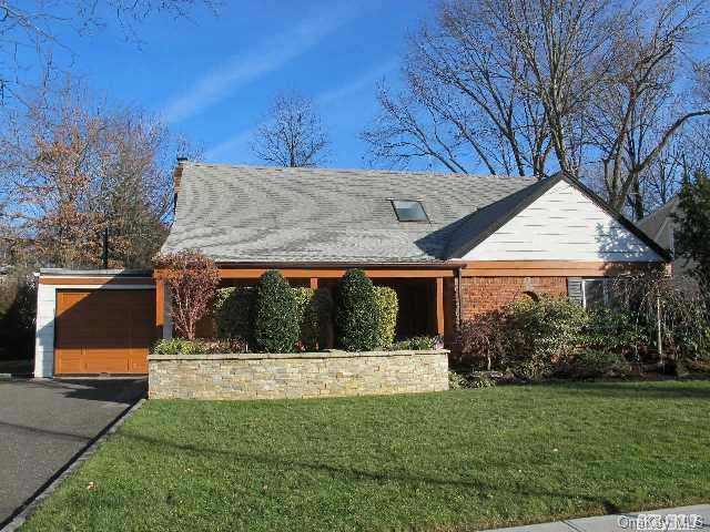 21 Hartley Road Great Neck, NY 11023 - Photo 1 of 1