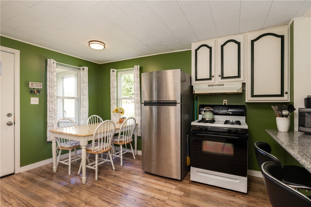 5885 County Road 11 Alpine, NY 14805 - Photo 12 of 37 Tons of natural light