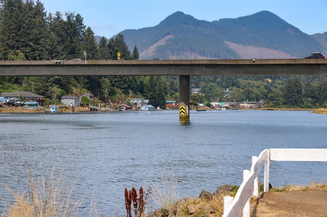 Lot 68 Bay View Road Astoria, OR 97103 - Photo 19 of 40 Weber Neh river to town