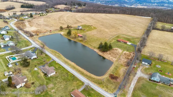 $775,000 | 2409 Red Oak Drive, Clarks Summit, PA 18411
