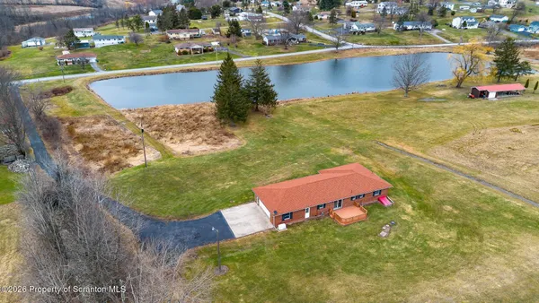 $775,000 | 2409 Red Oak Drive, Clarks Summit, PA 18411