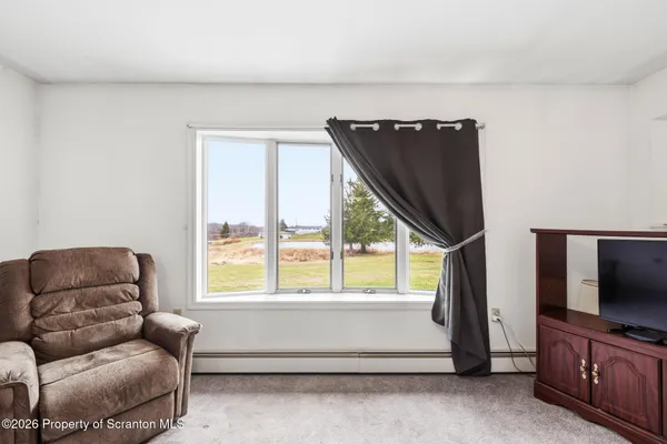 $775,000 | 2409 Red Oak Drive, Clarks Summit, PA 18411