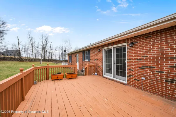 $775,000 | 2409 Red Oak Drive, Clarks Summit, PA 18411