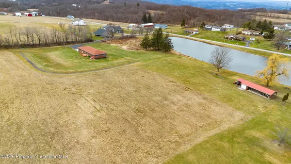 $775,000 | 2409 Red Oak Drive, Clarks Summit, PA 18411