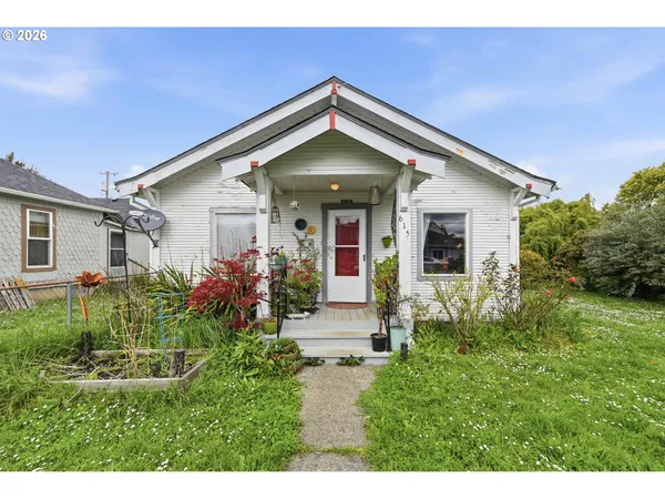 $229,000 | 615 Willow Street, Myrtle Point, OR 97458