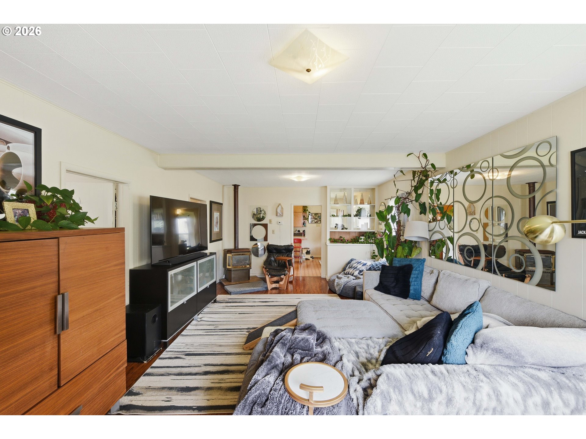 615 Willow Street Myrtle Point, OR 97458 - Photo 2 of 25 Living Room
