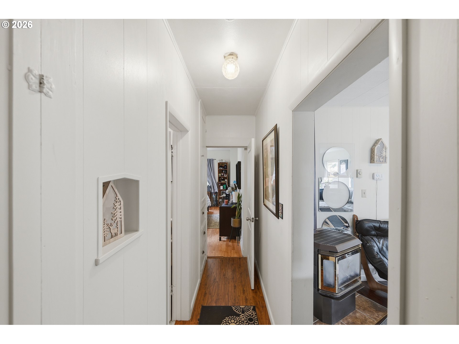 615 Willow Street Myrtle Point, OR 97458 - Photo 10 of 25 Hallway