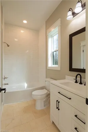 $712,000 | 218 Ivory Lane, Lexington, NC 27292