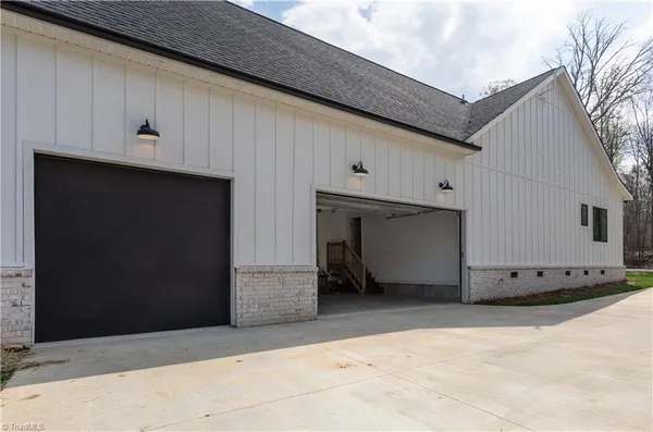 $712,000 | 218 Ivory Lane, Lexington, NC 27292