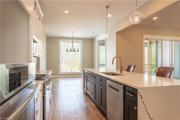 $712,000 | 218 Ivory Lane, Lexington, NC 27292