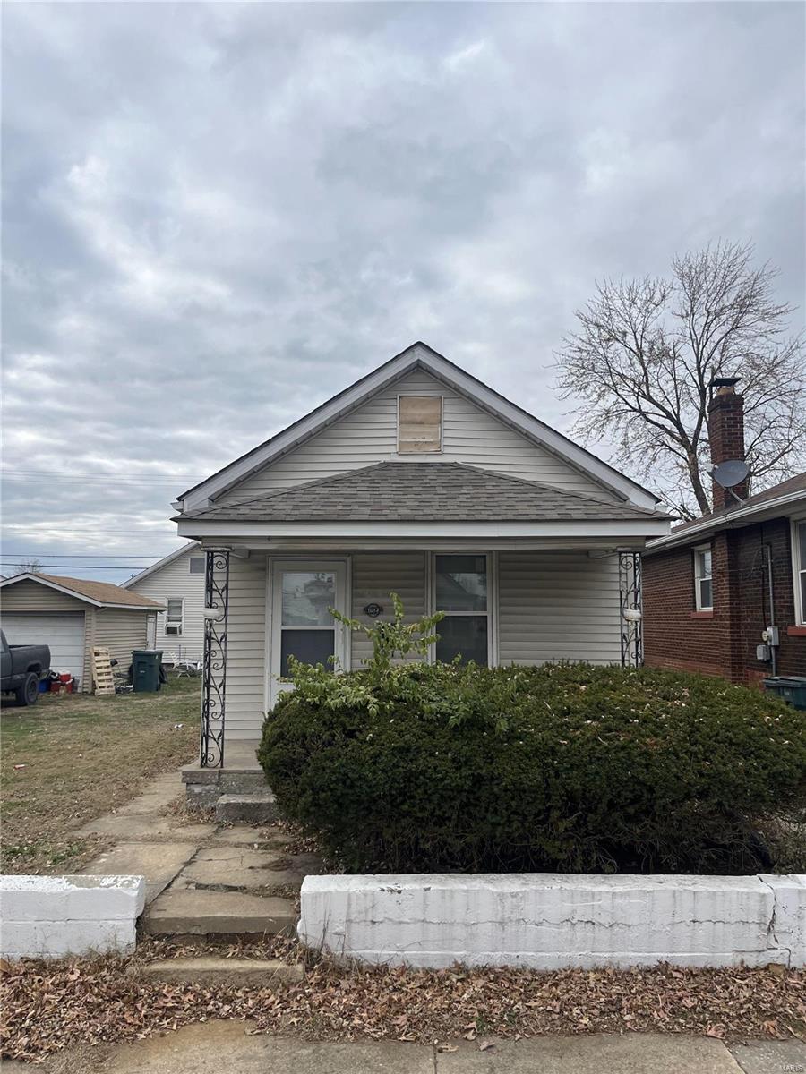 1013 Iowa Street Madison, IL 62060 - Photo 1 of 1 Gallery Image 1