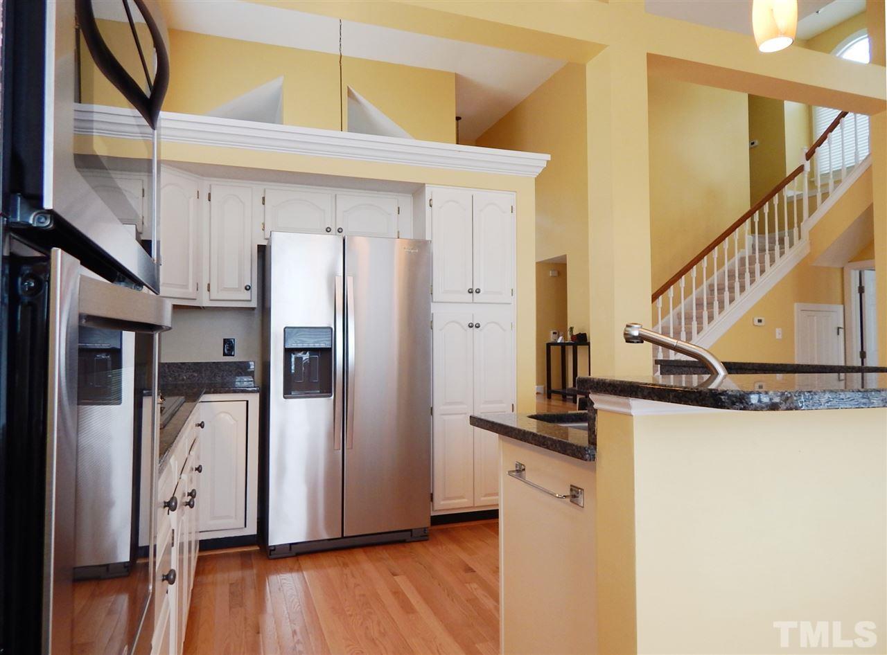 10117 Goodview Court Raleigh, NC 27613 - Photo 7 of 21