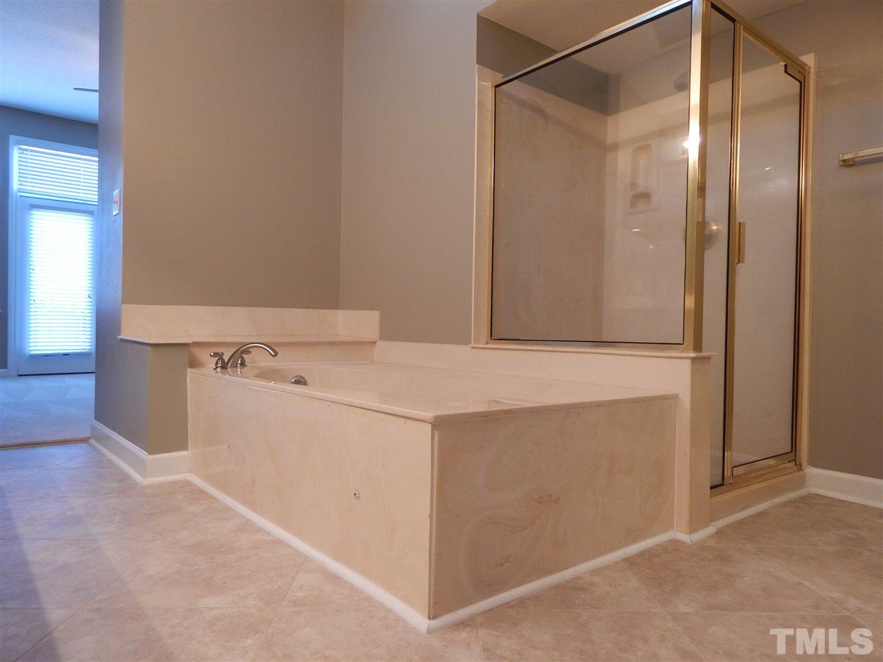 10117 Goodview Court Raleigh, NC 27613 - Photo 10 of 21