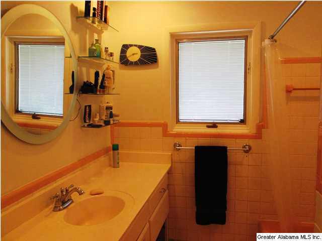 4417 Overlook Road Birmingham, AL 35222 - Photo 19 of 32
