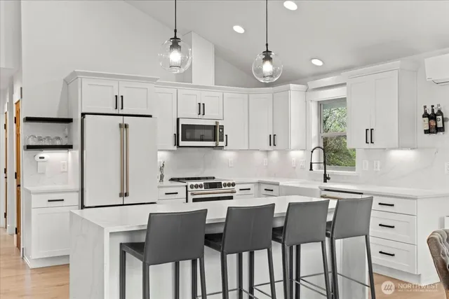 $662,888 | 206 West Montana Avenue, Roslyn, WA 98941