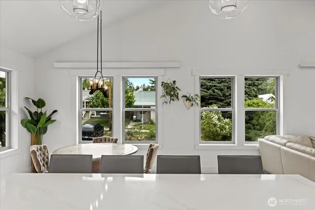 $662,888 | 206 West Montana Avenue, Roslyn, WA 98941