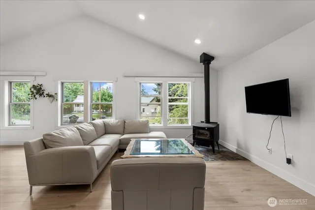 $662,888 | 206 West Montana Avenue, Roslyn, WA 98941