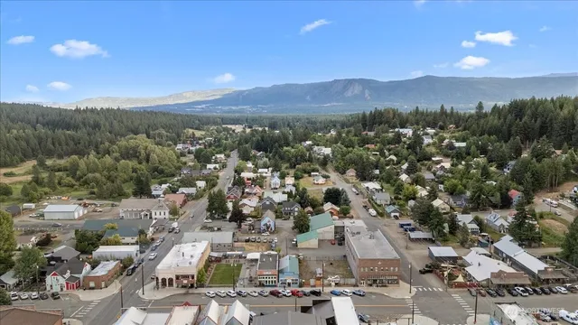$662,888 | 206 West Montana Avenue, Roslyn, WA 98941