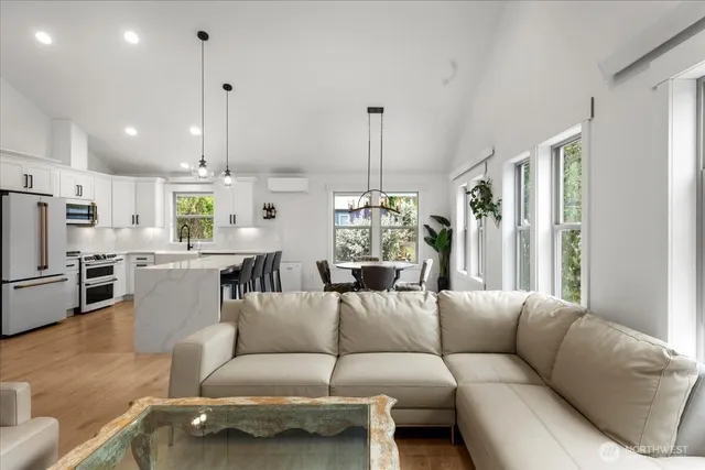 $662,888 | 206 West Montana Avenue, Roslyn, WA 98941