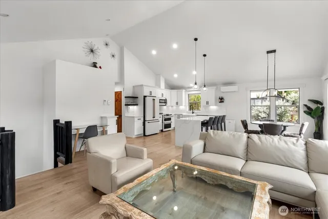 $662,888 | 206 West Montana Avenue, Roslyn, WA 98941