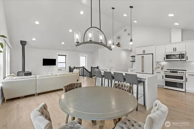 $662,888 | 206 West Montana Avenue, Roslyn, WA 98941