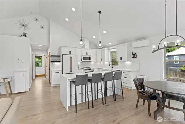 $662,888 | 206 West Montana Avenue, Roslyn, WA 98941