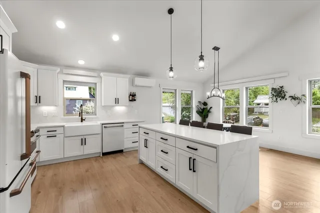 $662,888 | 206 West Montana Avenue, Roslyn, WA 98941