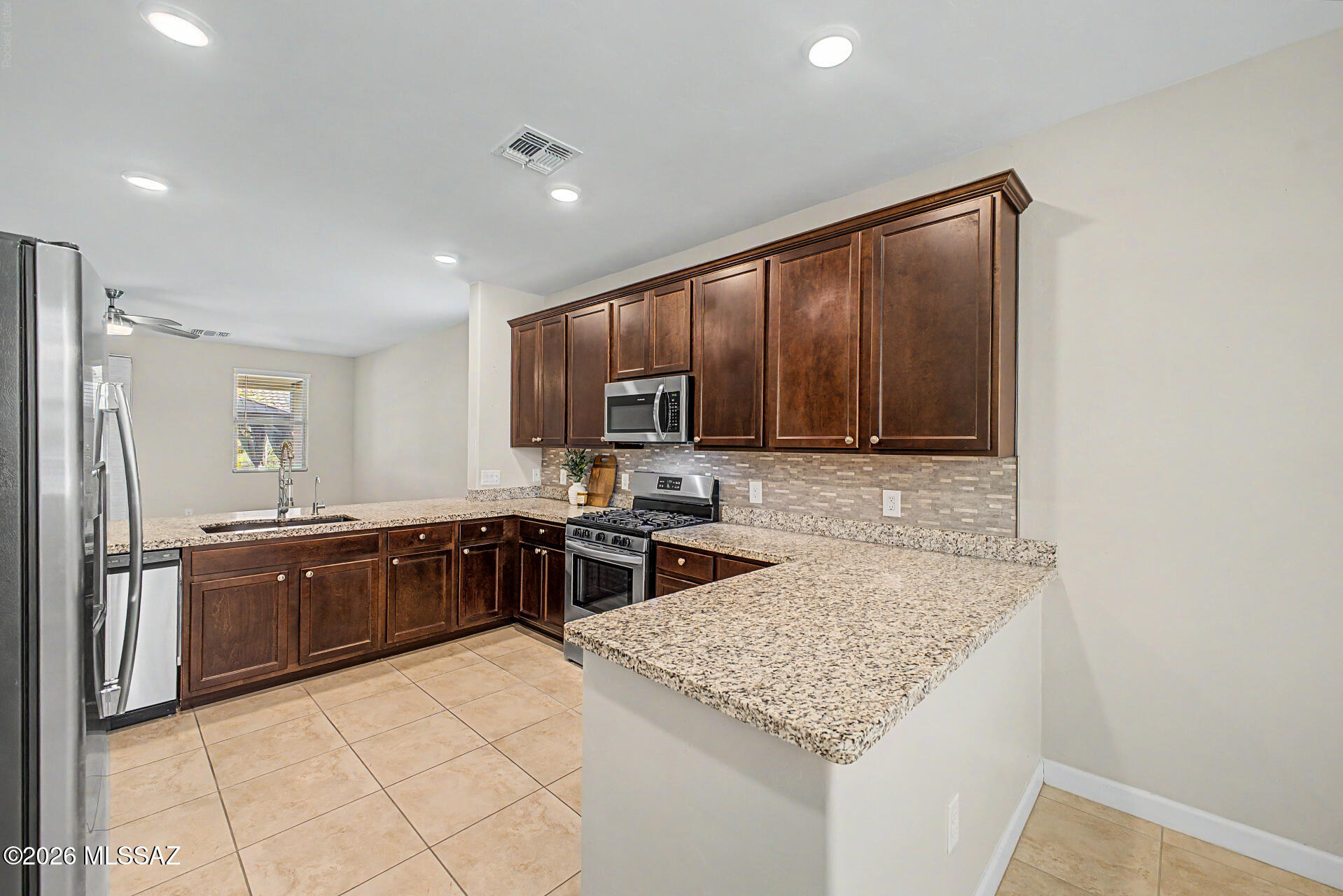 9794 North Howling Wolf Road Marana, AZ 85653 - Photo 16 of 41 14-Howling Wolf