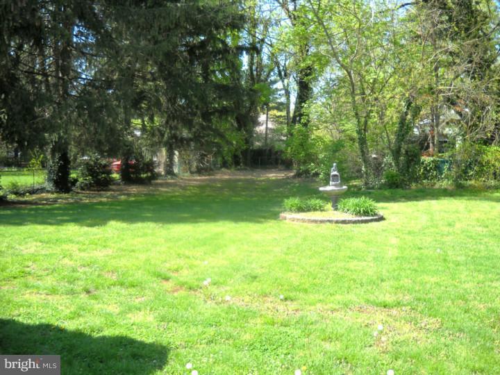 821 Hilltop Road Cinnaminson, NJ 08077 - Photo 15 of 16 Back Yard