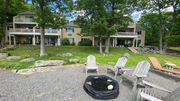 $369,000 | 1139 Acacia Drive, Unit 5, Hawley, PA 18428