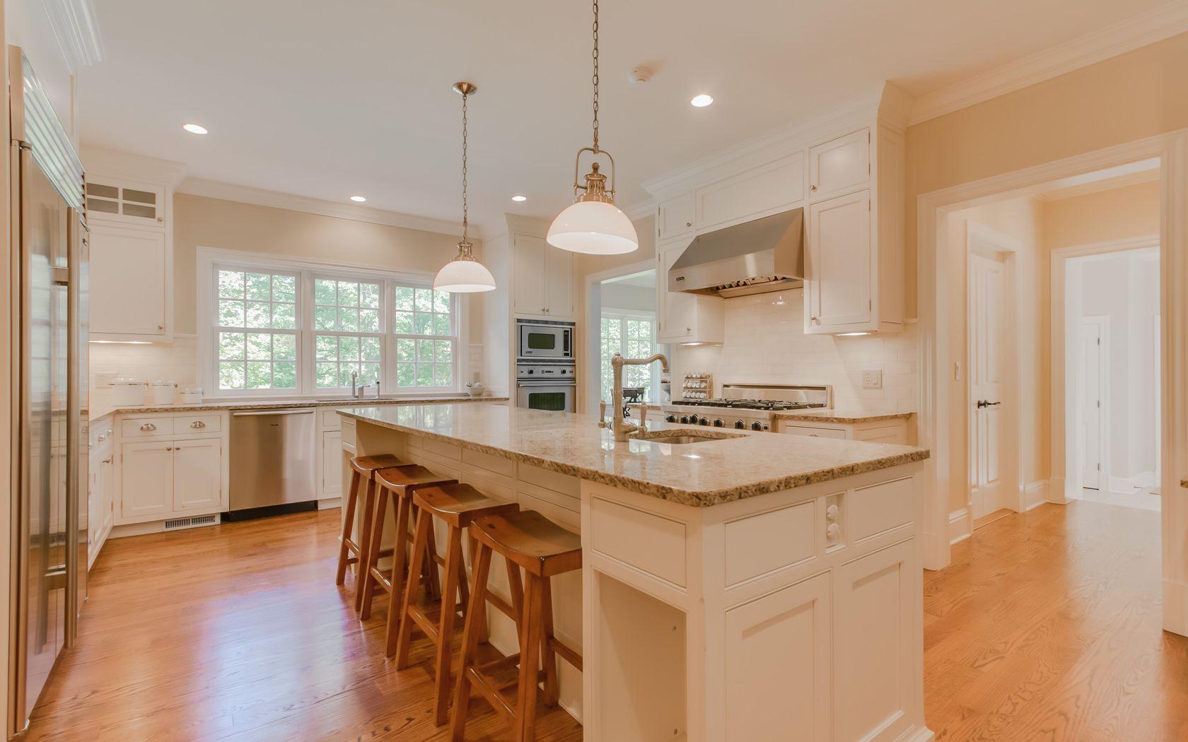 237 Hickok Road New Canaan, CT 06840 - Photo 4 of 41 17