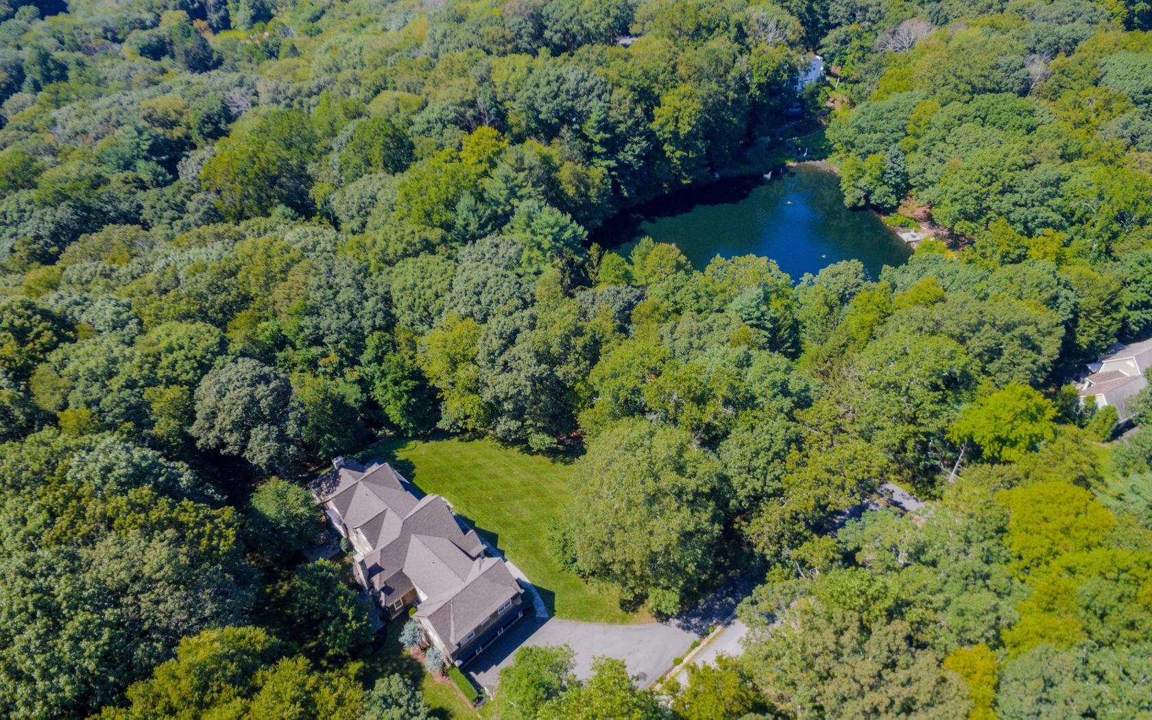 237 Hickok Road New Canaan, CT 06840 - Photo 41 of 41 68