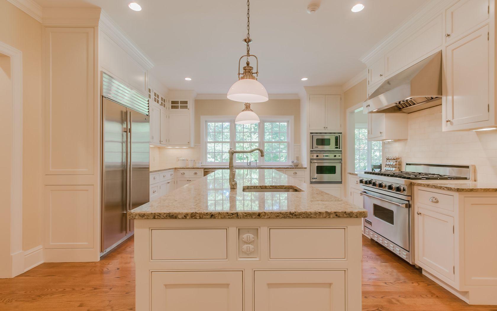 237 Hickok Road New Canaan, CT 06840 - Photo 5 of 41 18