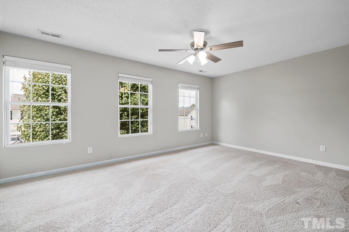 4340 Snowcrest Lane Raleigh, NC 27616 - Photo 23 of 42