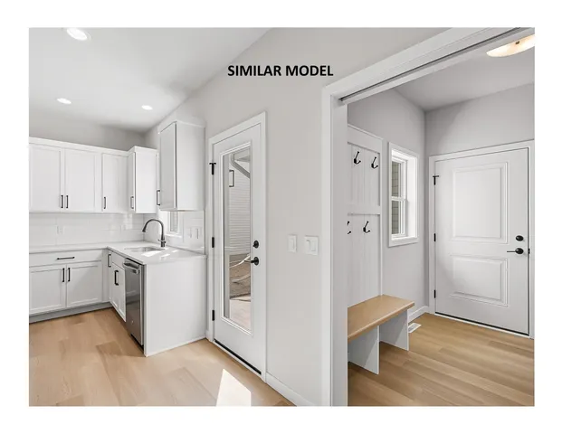 $479,900 | 2813 Crinkle Root Drive, Fitchburg, WI 53711