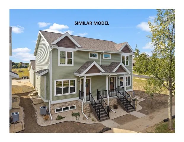 $479,900 | 2813 Crinkle Root Drive, Fitchburg, WI 53711