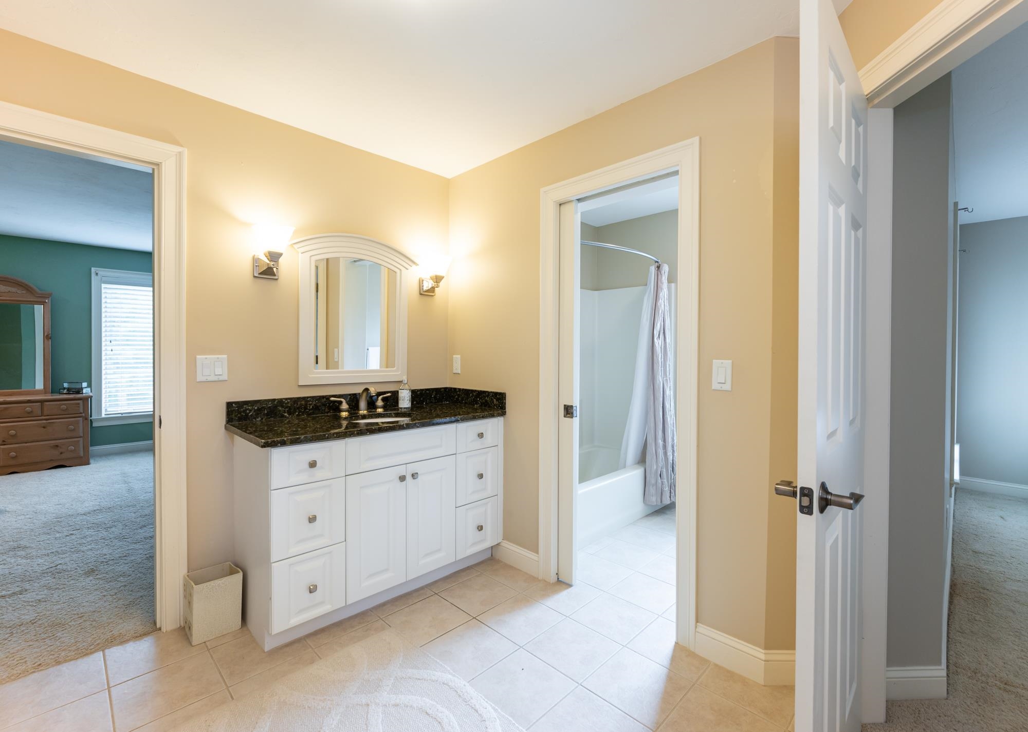 3 Bartlett Drive Bedford, NH 03110 - Photo 27 of 40