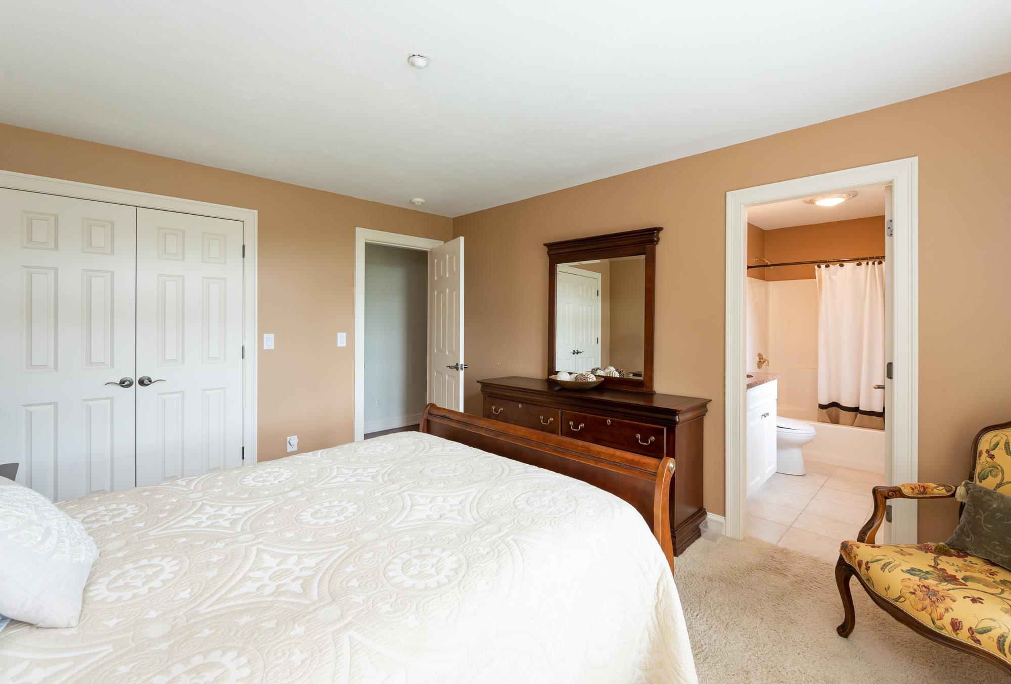 3 Bartlett Drive Bedford, NH 03110 - Photo 30 of 40